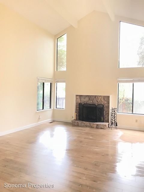 Building Photo - 2 br, 2 bath House - 920 West Spain Street