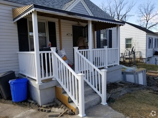 Building Photo - 3717 Charloe Ct