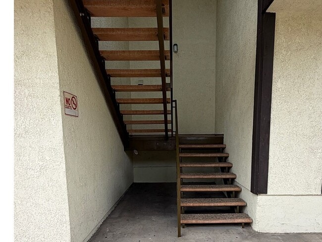 Building Photo - 5227 Eagle Dale Ave
