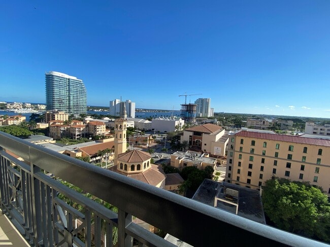 Foto del edificio - 801 S Olive Ave