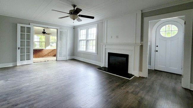 Photo - 1500 Laurel St House