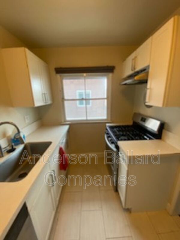 Foto del edificio - 1406 S Highland Ave