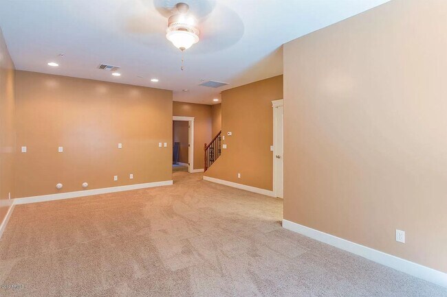 Foto del edificio - 3 Bed | 3.5 Bath - Biltmore Luxury Townhom...