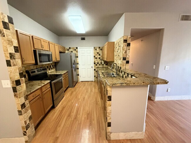 Building Photo - 4451 S Ammons St