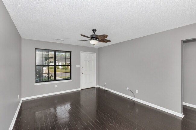 Foto del edificio - 2904 McDonald Dr SW