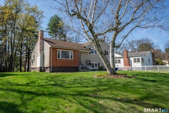 Building Photo - 115 Hilldale Rd