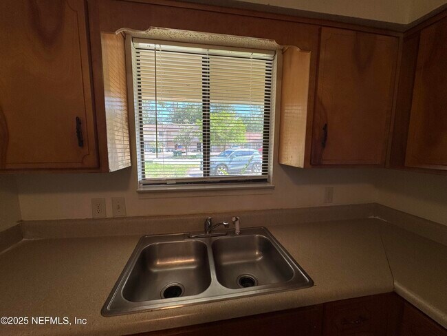 Building Photo - 4255 Windergate Dr
