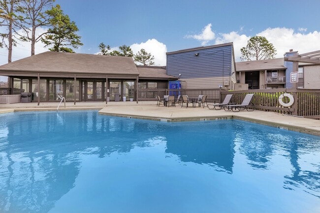 Building Photo - Urban Oaks @ 51st Apartments