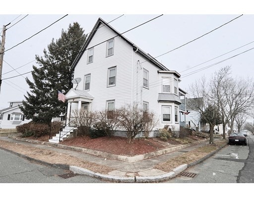 Primary Photo - 7 Howard Ave
