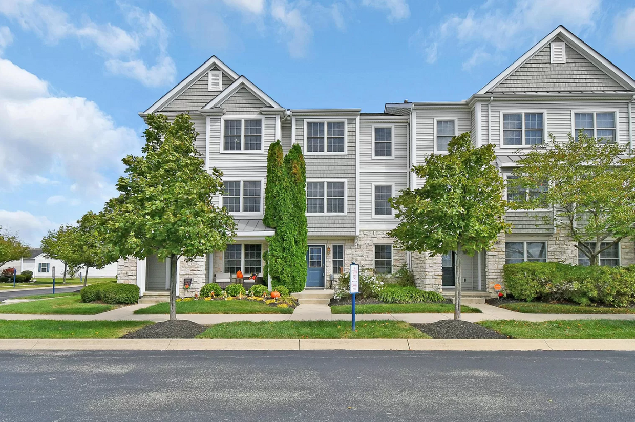 Foto principal - 5465 Bull Creek Dr
