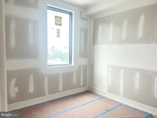 Building Photo - 700 N 23rd St