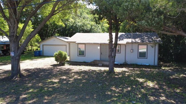 Foto del edificio - 728 Hilltop Cir