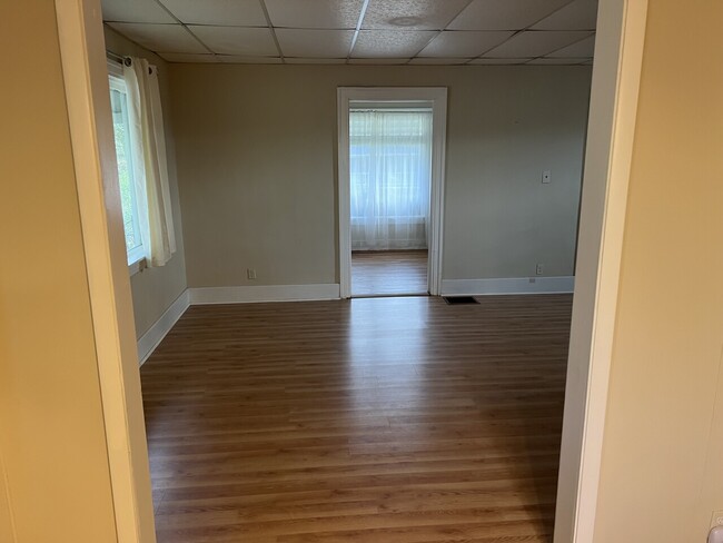 Building Photo - 307 Leney