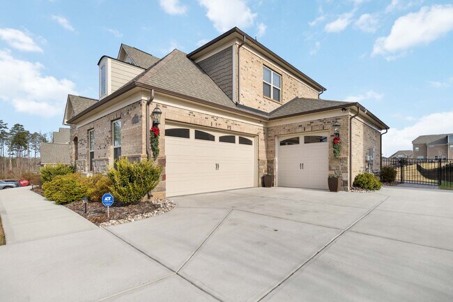 Foto del edificio - Beautiful partially furnished Home in Olmstead