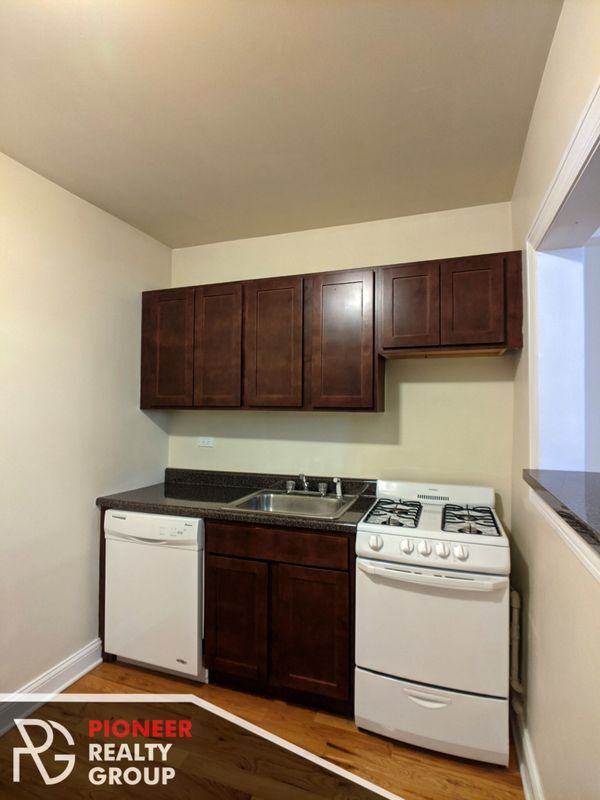 Foto del edificio - 1347 N Dearborn St