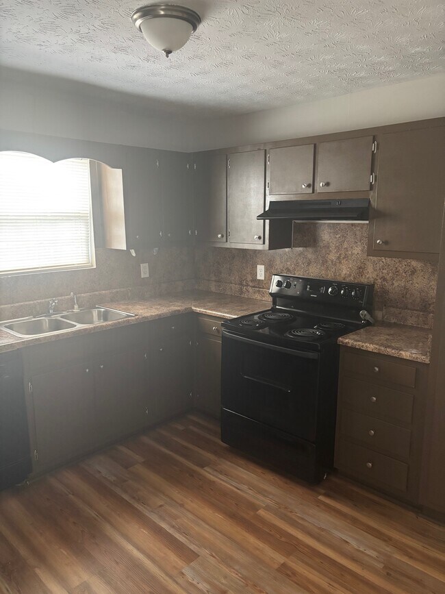 Foto del edificio - 231B Maple St