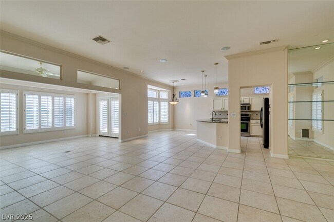 Foto del edificio - 10041 Woodhouse Dr