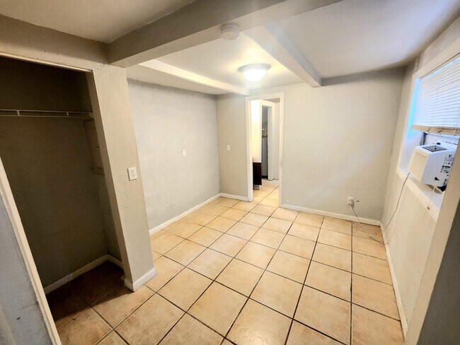 Foto del edificio - 3334 Edgewood Ave