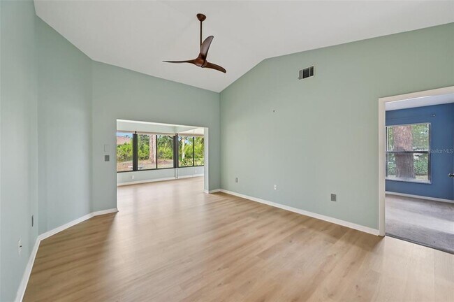 Building Photo - 227 Southampton Dr