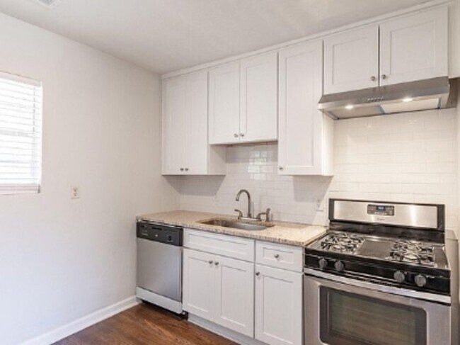 Foto del edificio - 615 3rd Ave