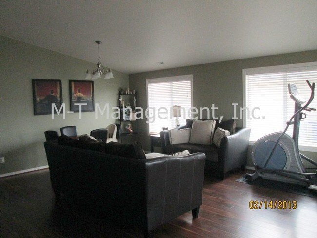 Building Photo - 9505 Asher Dr
