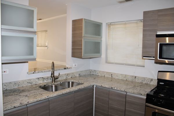 Foto del edificio - 7932 S Parnell Ave
