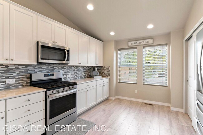 Building Photo - 4 br, 3 bath House - 2513 Pony Club Lane