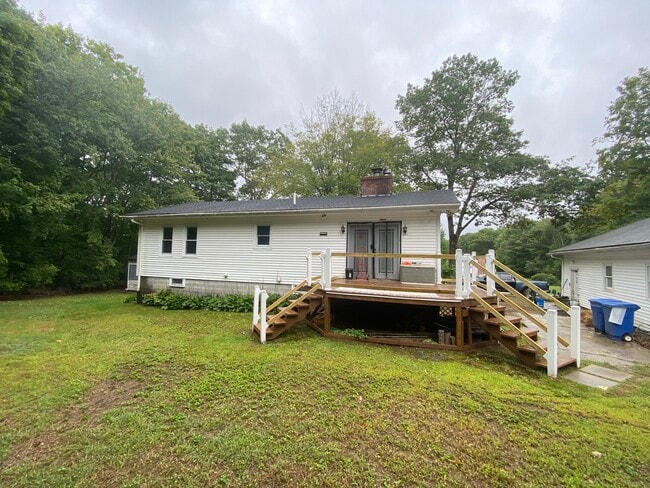 Building Photo - 748 Togus Rd
