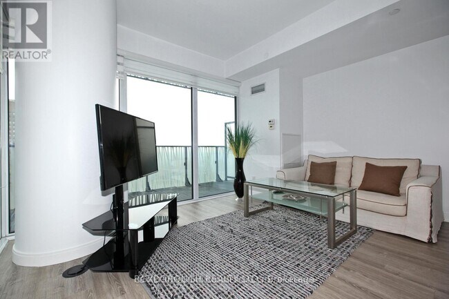 Photo du bâtiment - 42 Charles St E