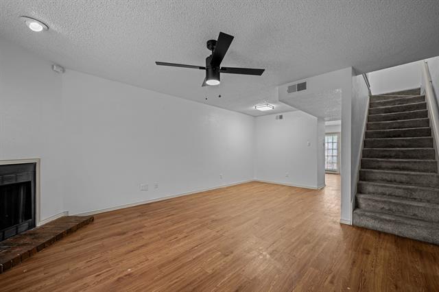 Foto del edificio - 151 E Little Creek Rd