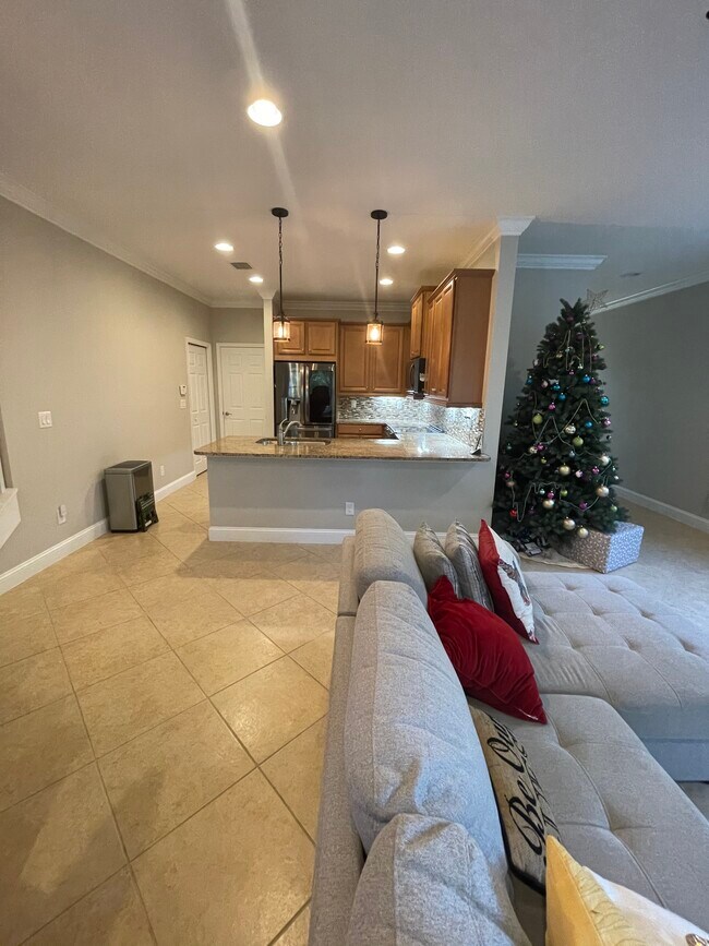 Foto del edificio - 15394 Summit Pl Cir