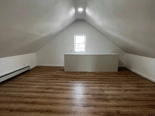 Foto del edificio - 145 Lake Ave