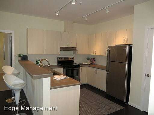 Building Photo - 1110 SW 160th Ave