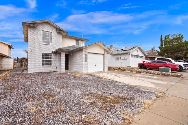 Foto del edificio - 12109 St Jude Ave