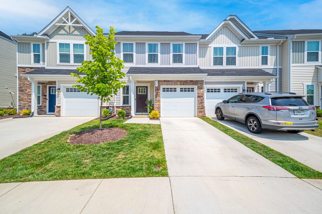 Photo - 317 Capeside Ct (Williamsburg, VA)