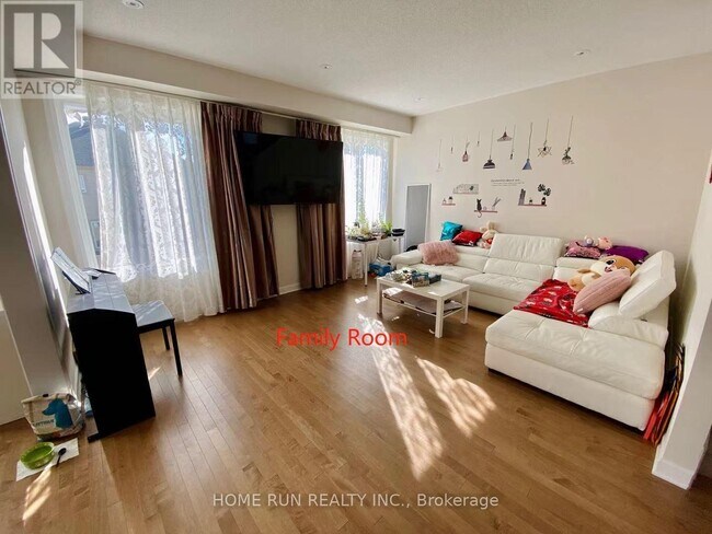 Building Photo - 312 Everglade Way