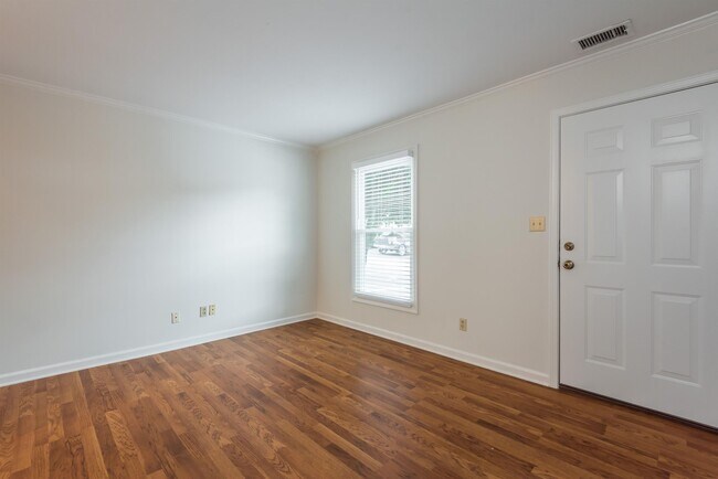Building Photo - 942 Piney Grove Church Rd