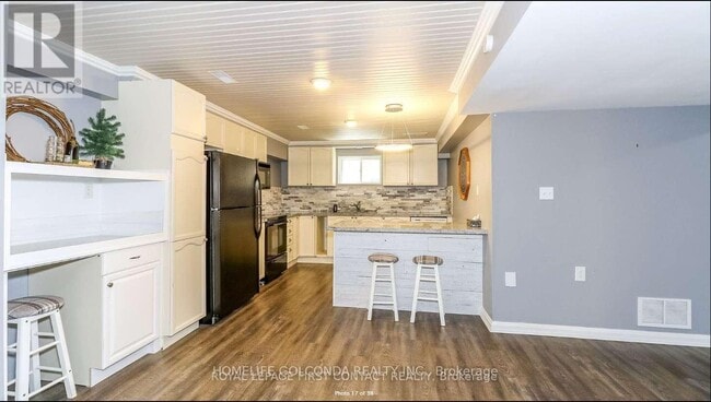 Building Photo - 55 Hawkins Dr