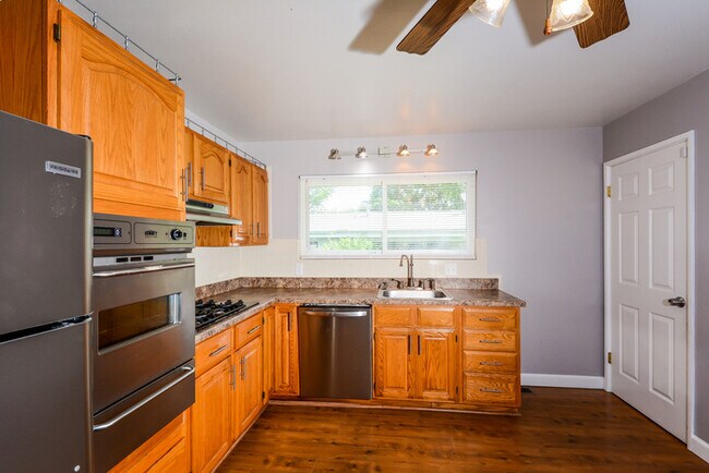 Foto del edificio - 455 Moule Dr