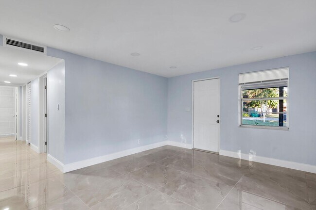 Foto del edificio - 5073 SW 28th Ave