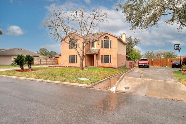 Foto del edificio - 4249 Rapids Dr