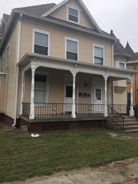 Primary Photo - 431 S 5th St