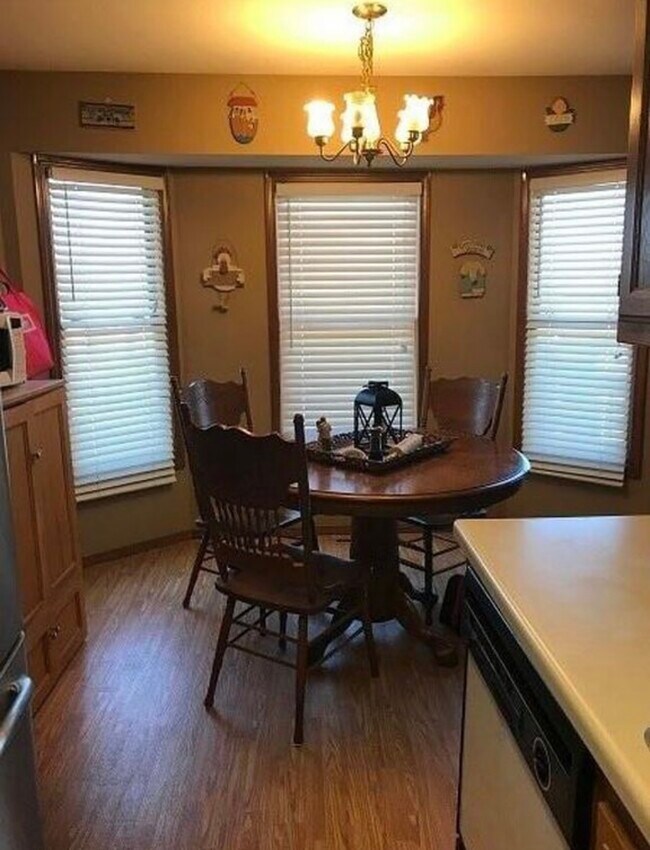 Foto del edificio - 4115 S Parkhill Ct