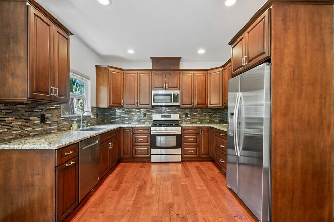 Building Photo - 4576 Arizona St