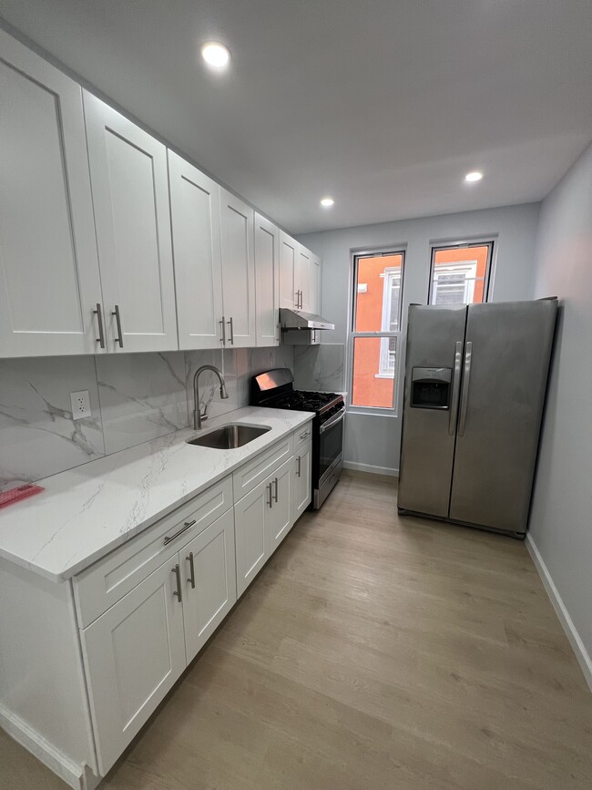 Building Photo - 3258 86th St