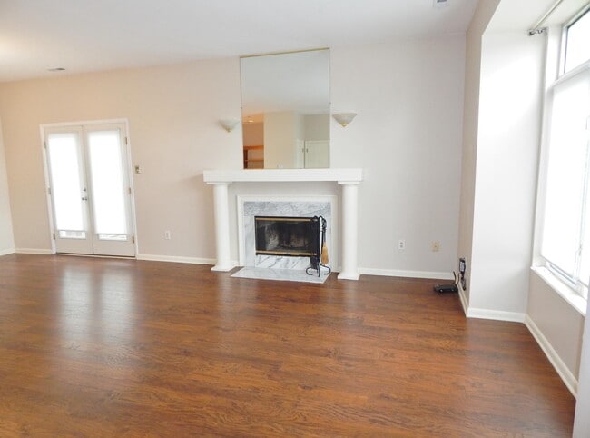 Building Photo - 3304 Hemmingway Dr