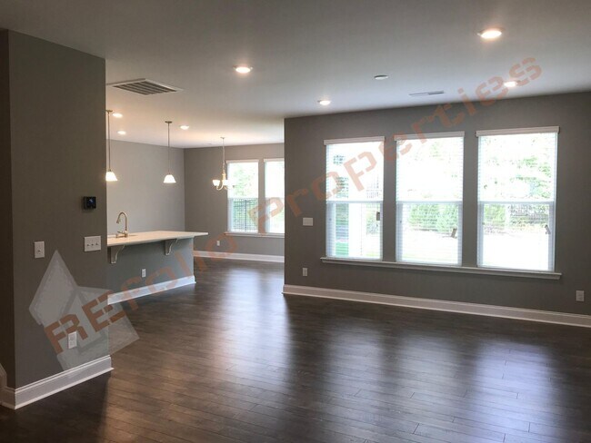Foto del edificio - 4045 Reunion Creek Pkwy
