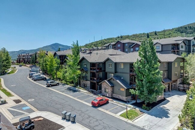 Foto del edificio - Stunning Furnished Park City Condo