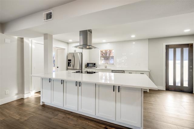 Building Photo - 1929 N Lake Trail