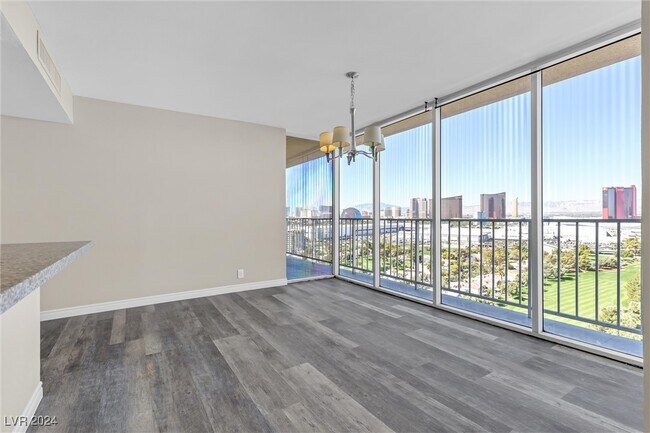 Building Photo - 3111 Bel Air Dr